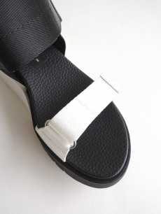 【1度使用のみ】UNITED NUDE デルタラン グレー/ブラック/ピンク UNITED NUDE【ユナイテッドヌード】正規取り扱い店、通販可能 ON